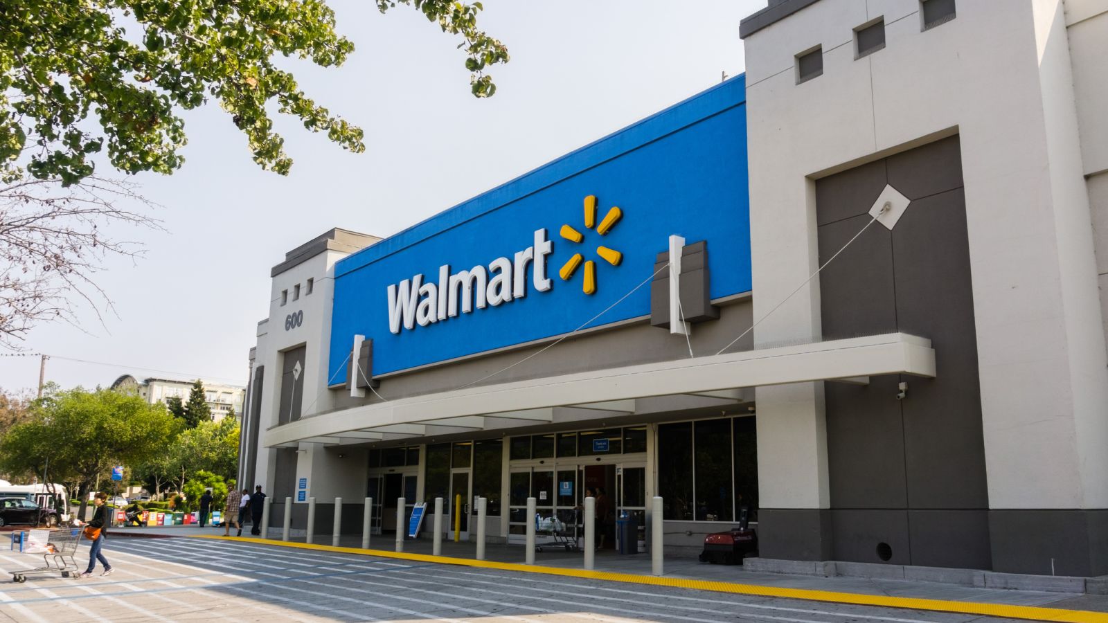 Trabajadores acusan a Walmart de despidos injustificados y acoso