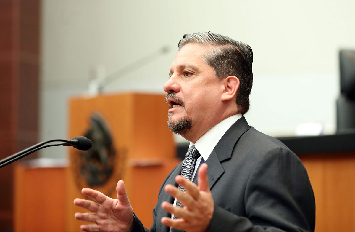 Ahora la prioridad es la reforma educativa