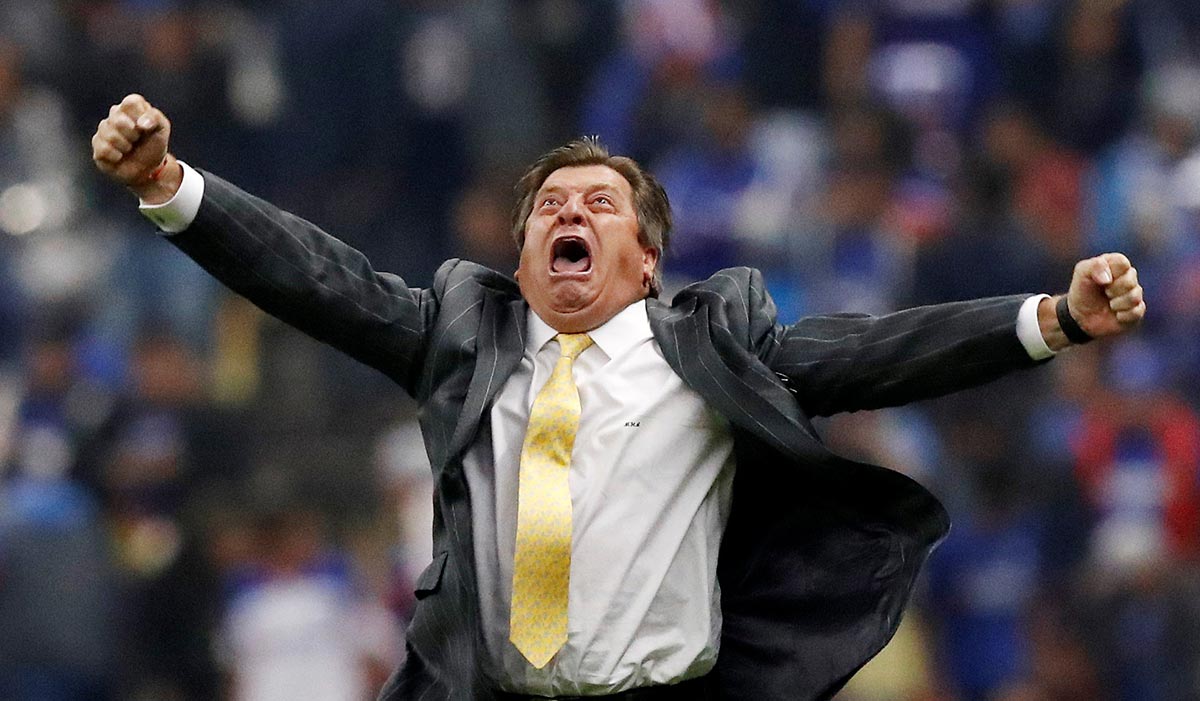 «Piojo» Herrera festeja en el mejor momento de su carrera