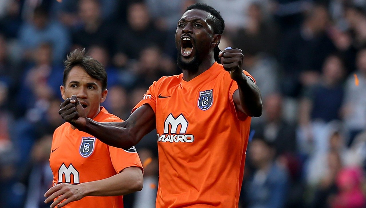 Adebayor confiesa que estuvo a punto de suicidarse