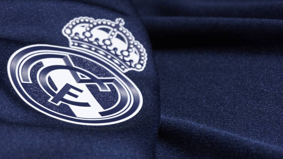 Real Madrid presenta segundo uniforme
