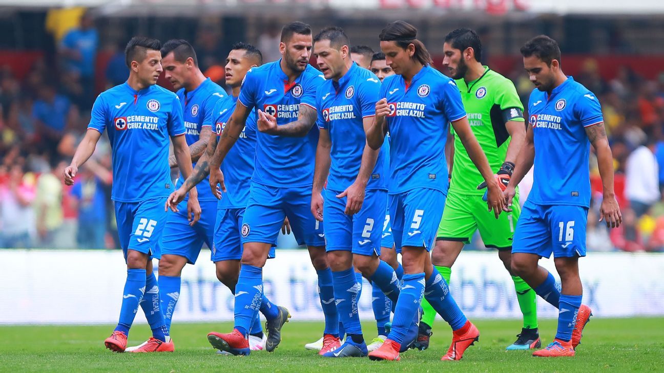 Cruz Azul oficializa el fichaje de Juan Escobar