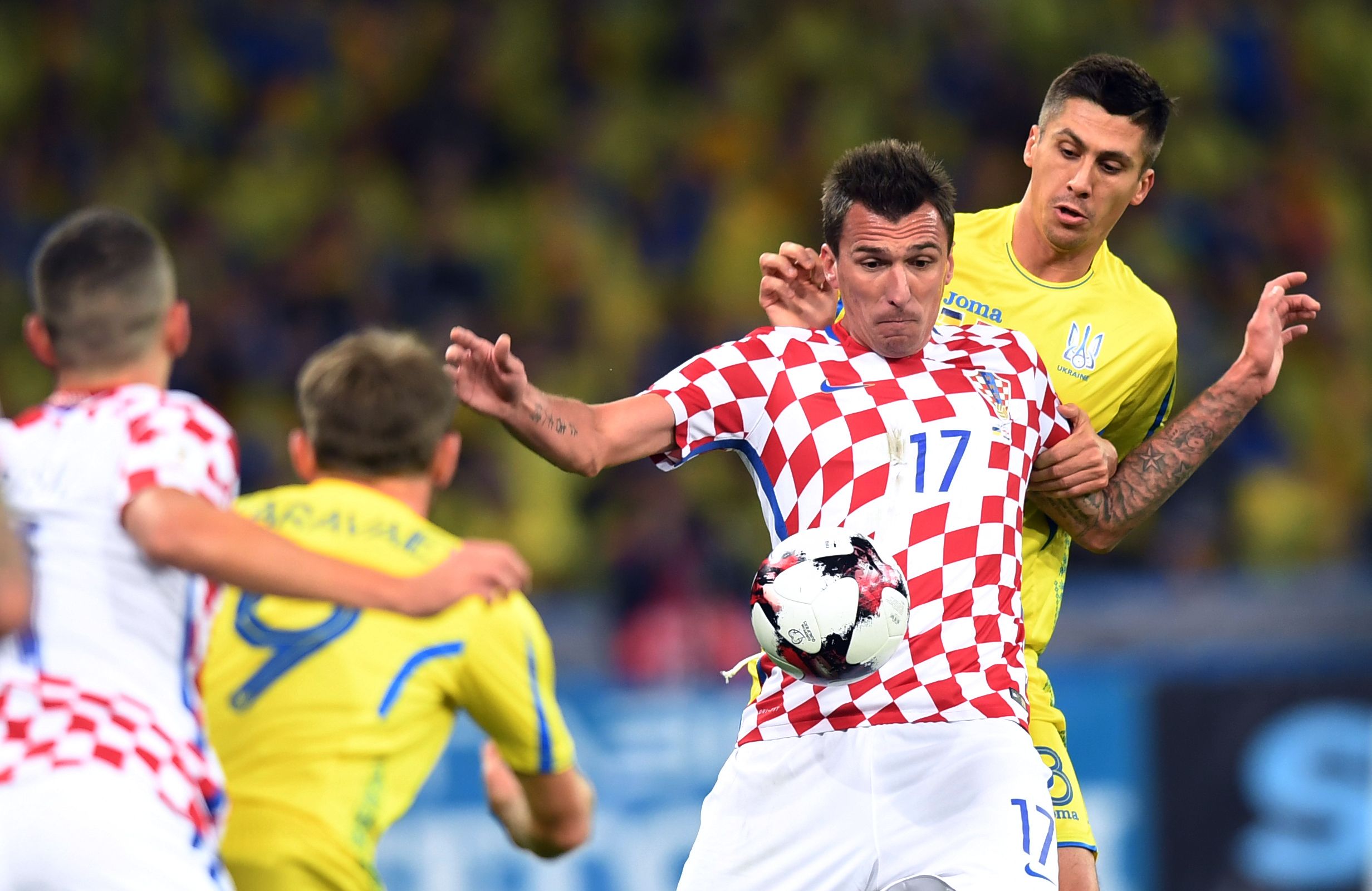 El Borussia Dortmund lanza ofensiva por Mandzukic