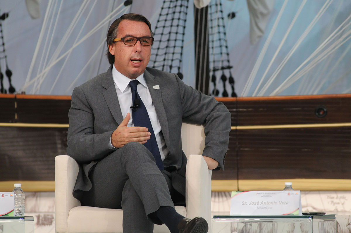 Por arcaico e inoperante Azcarraga Jean pierde la radio, orgullo de su abuelo