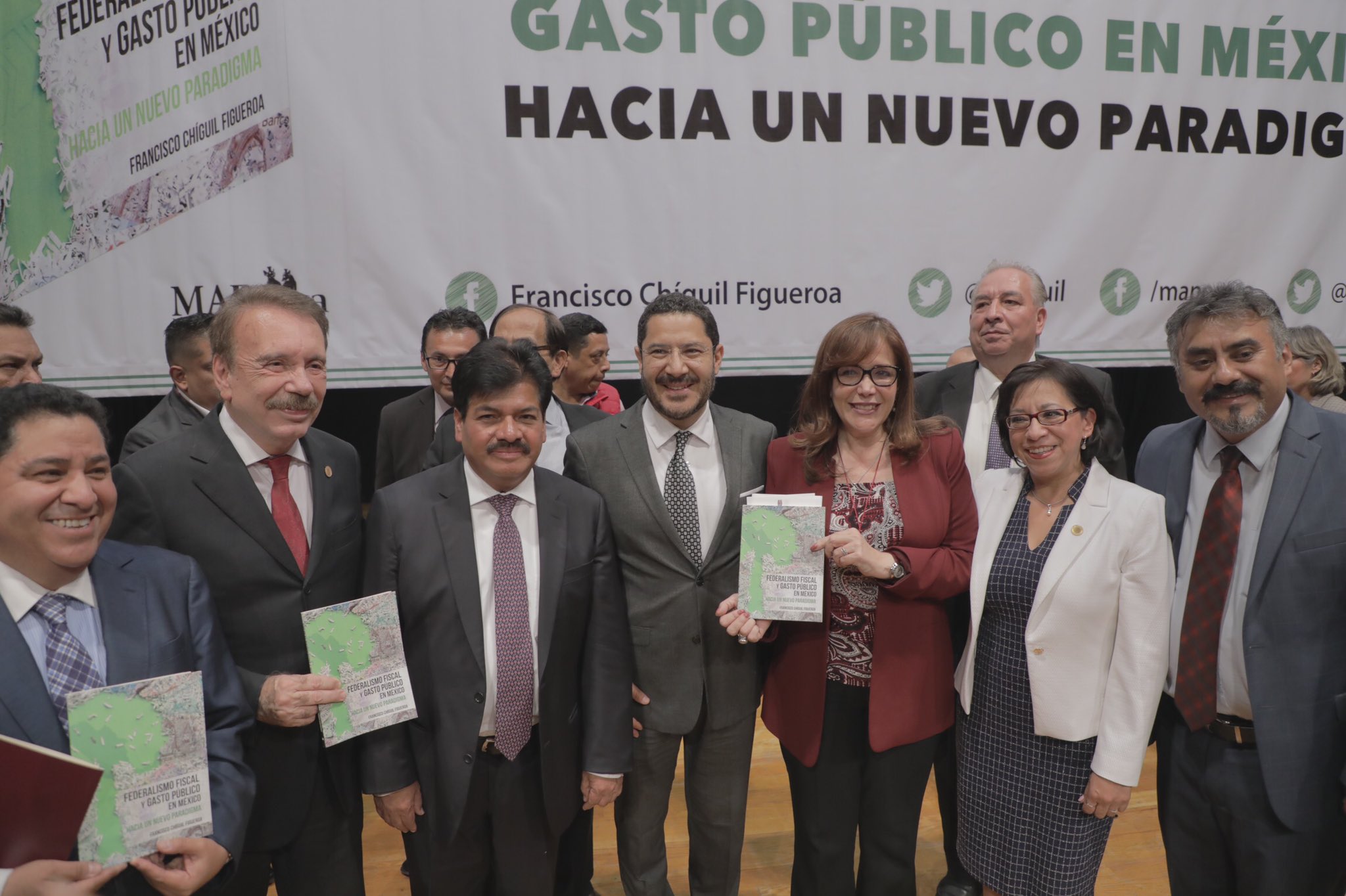 Esquema fiscal actual solo endeuda mas a estados y muncipios: Chiguil