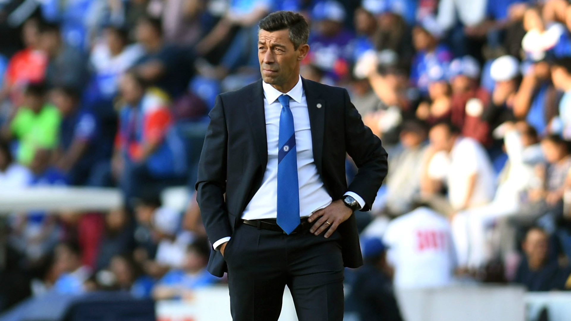 Siguen los problemas para Caixinha, tras su despido en Cruz Azul