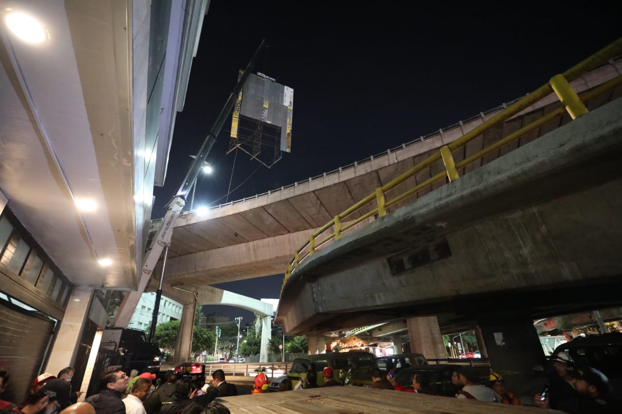 Retira MH anuncio espectacular en Lomas de Chapultepec