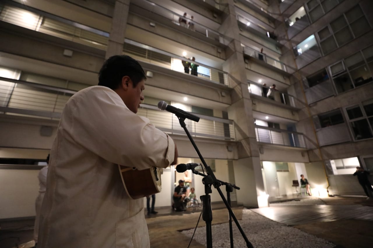 MH lleva cultura ante contingencia a unidades habitacionales