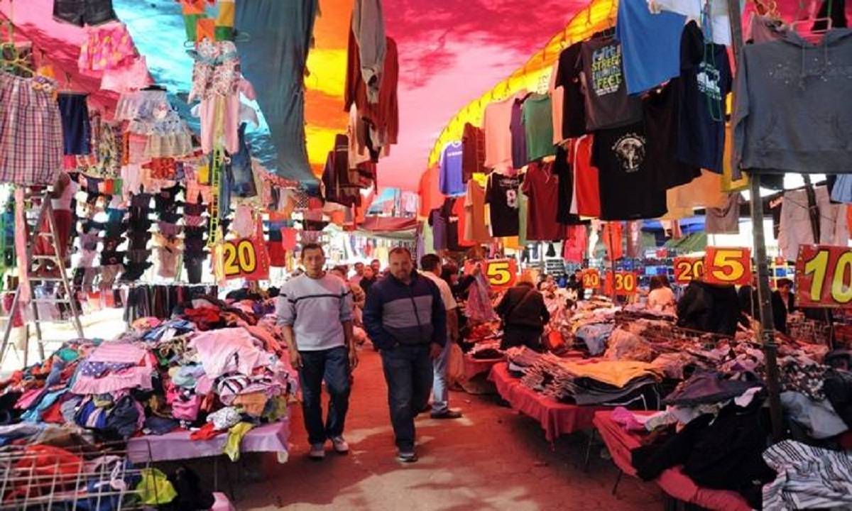 Suspenden tianguis en la GAM para evitar contagios de COVID-19