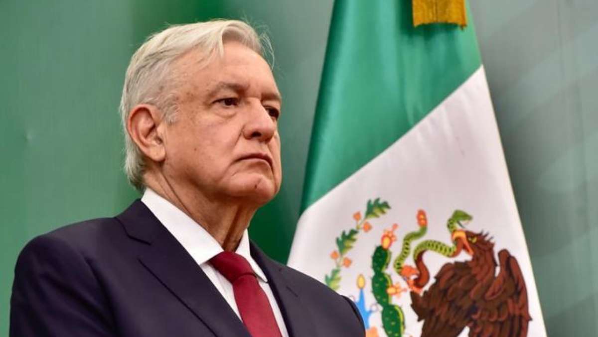 Desechan amparo contra giras realizadas por AMLO durante coronavirus