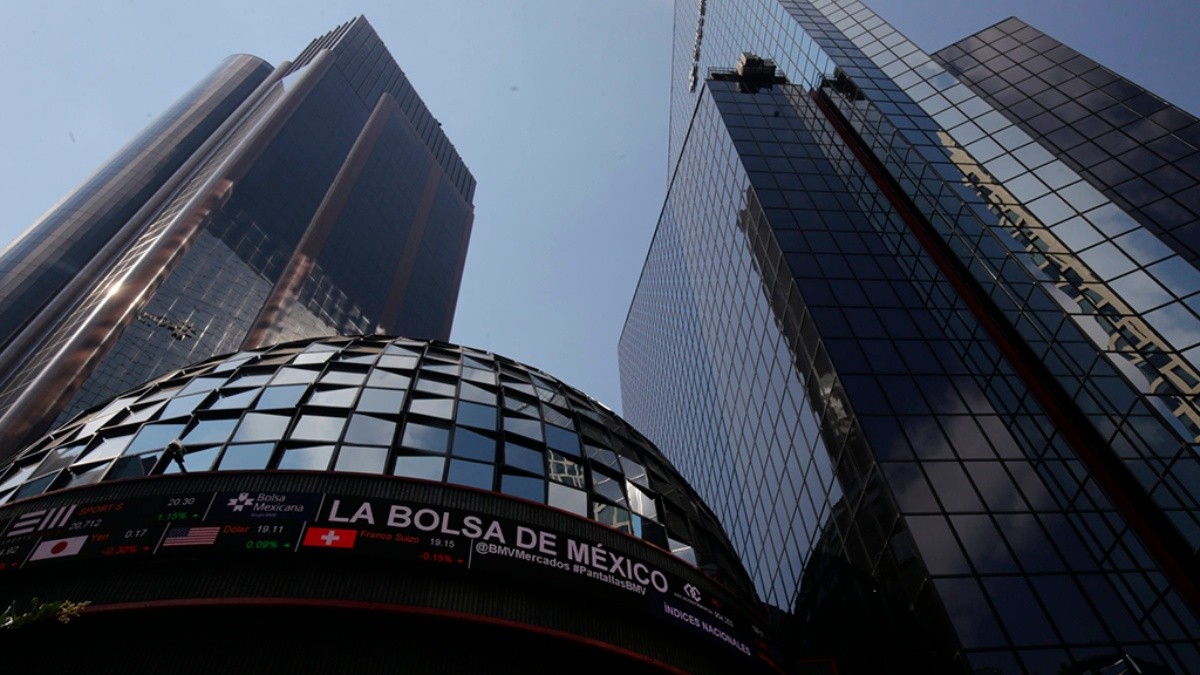 BMV gana 0.90 % y consolida su tercer mejor trimestre desde 2010