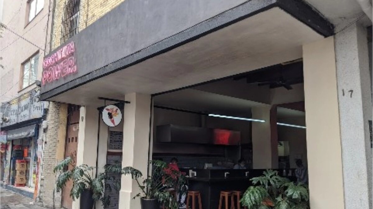 Empleados de restaurante fueron enviados al reclusorio por negarse a pagar mordida