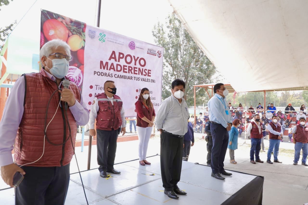 Hacen fila para recibir vales «Mercomuna» en la GAM