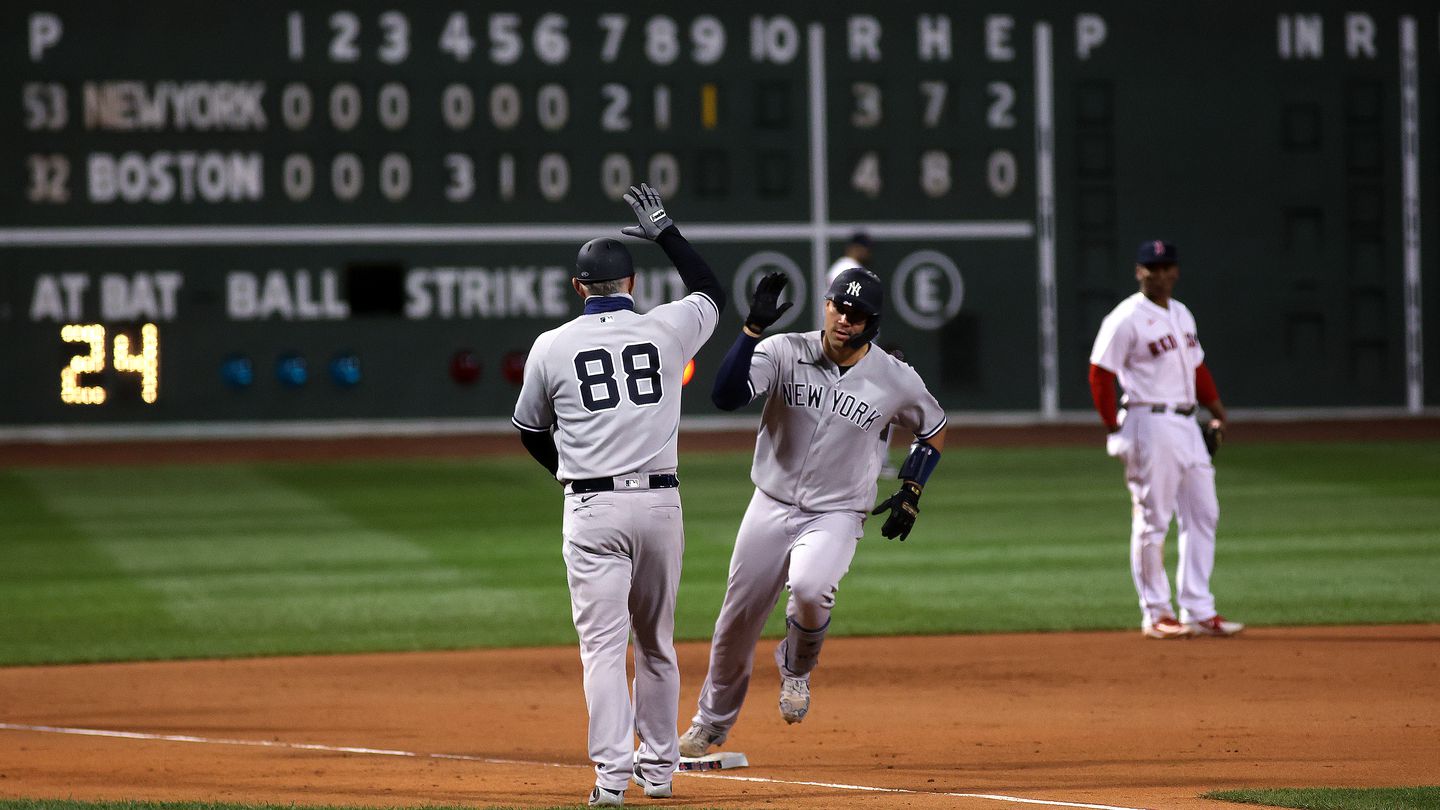 Yankees vapulean a Boston y enhebran su 10mo triunfo