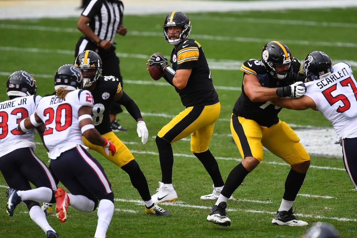Steelers extiende su racha positiva a 3 juegos ganados al hilo, tras vencer a Texans