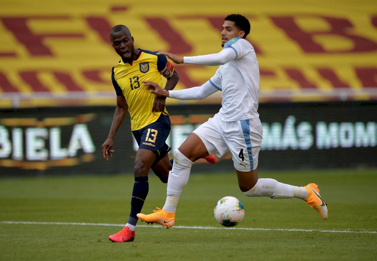 Ecuador golea a Uruguay en eliminatorias de la Conmebol