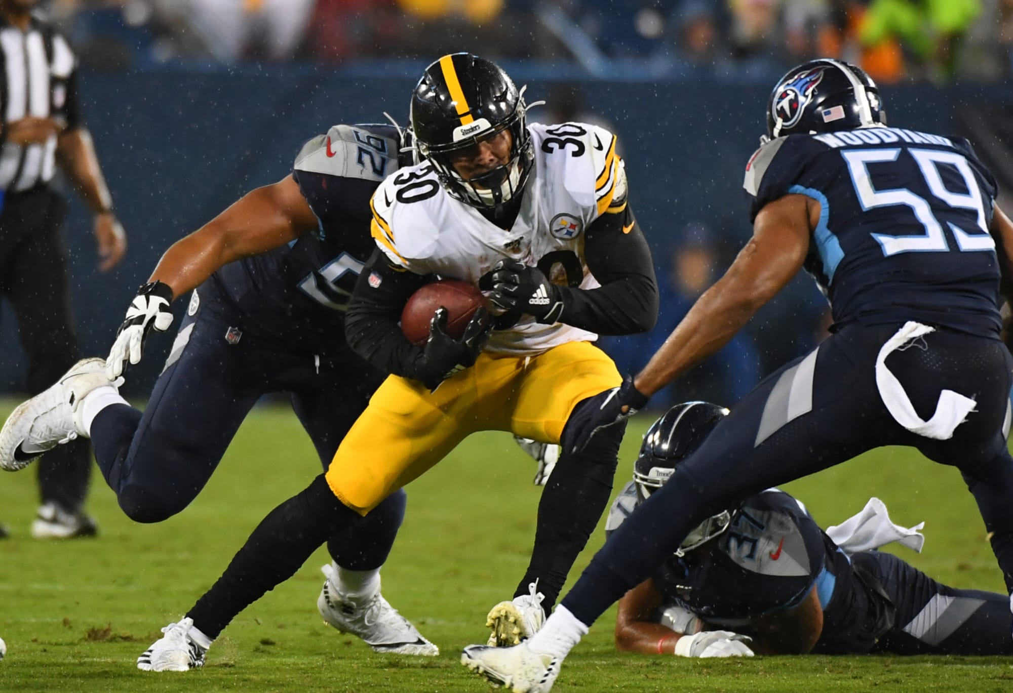 Steelers vs Titans, primer partido pospuesto en la NFL por COVID