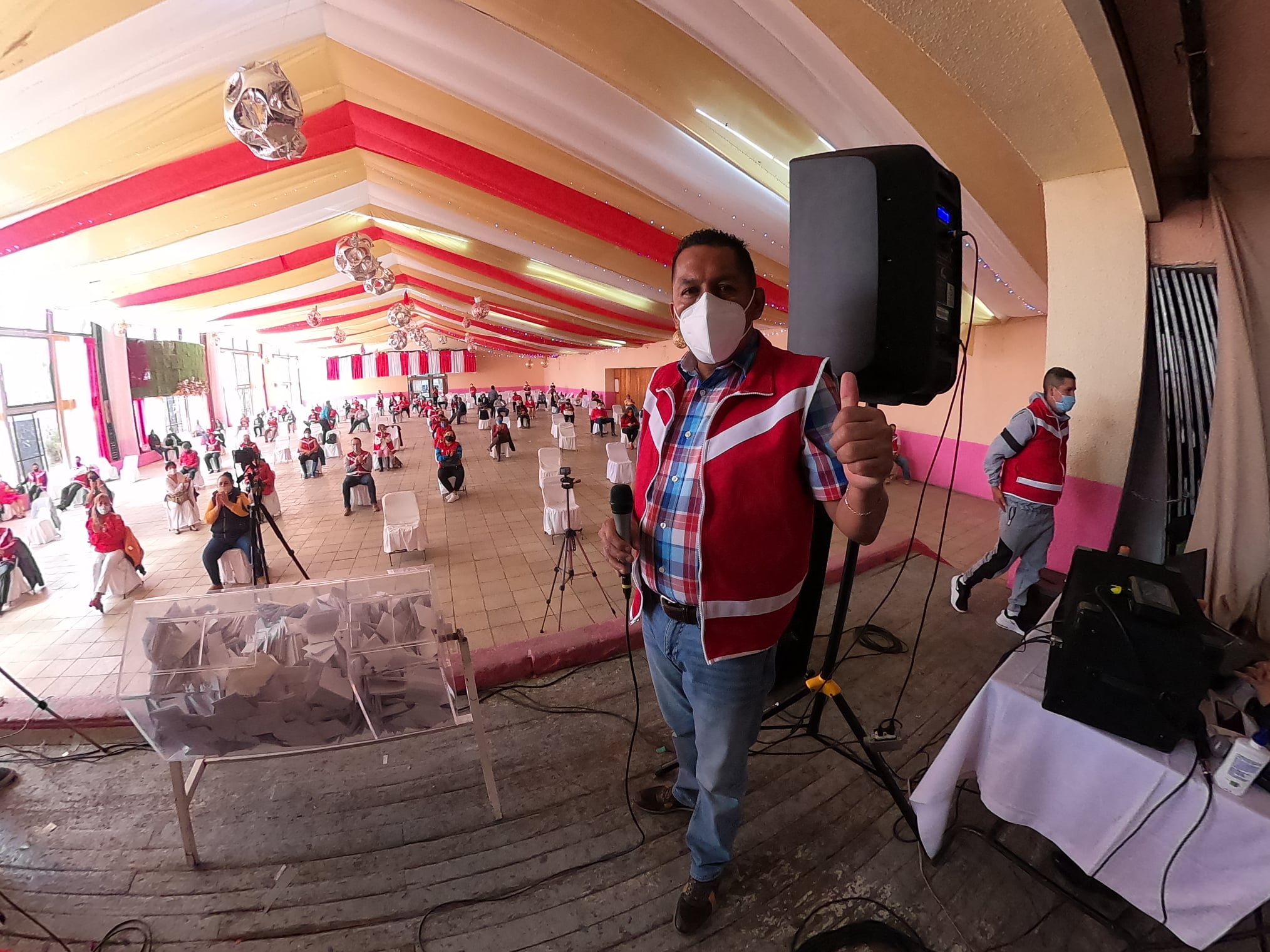 Trabajadores de panteones en la CDMX piden ser vacunados contra el COVID 19