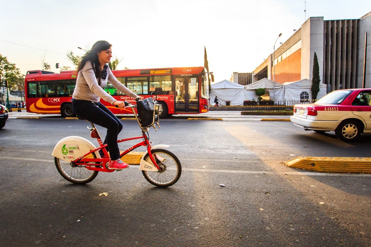 Busca Congreso capitalino coordinar acciones para promover uso seguro de la bicicleta