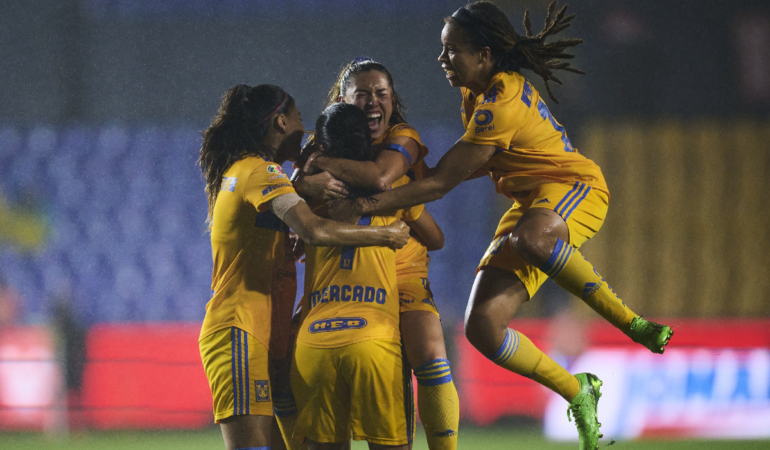 Tigres femenil peleara  morir