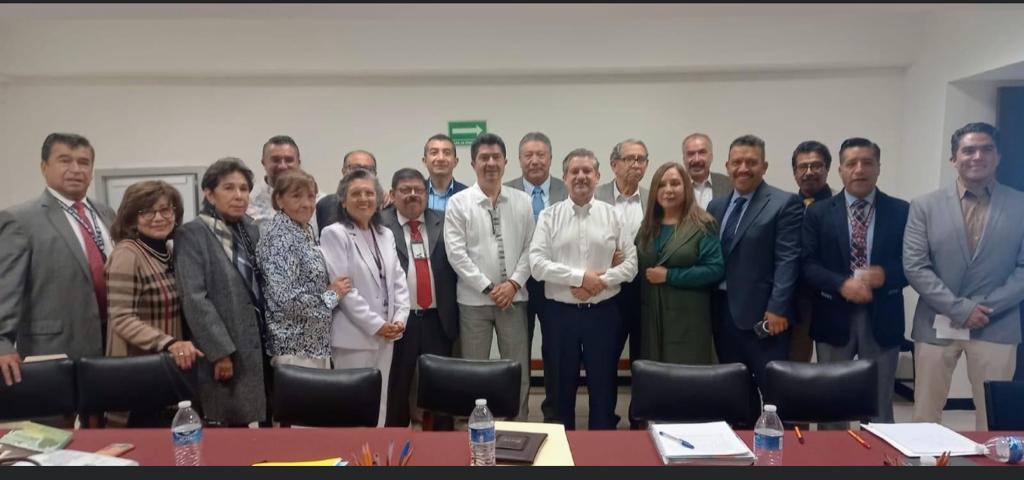 El Titular de la Autoridad Educativa Federal de Educación en la CDMX Doctor Luis Humberto Fernández Fuentes recibió a la Sección 10 del SNTE