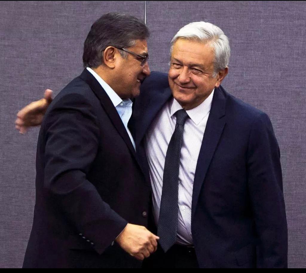 Andrés Manuel López Obrador el mejor amigo de los trabajadores de la SEP