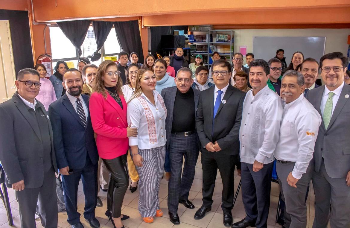 Visitamos las Escuelas para Conocer la Problemática : Maestro Arturo Salazar Lara