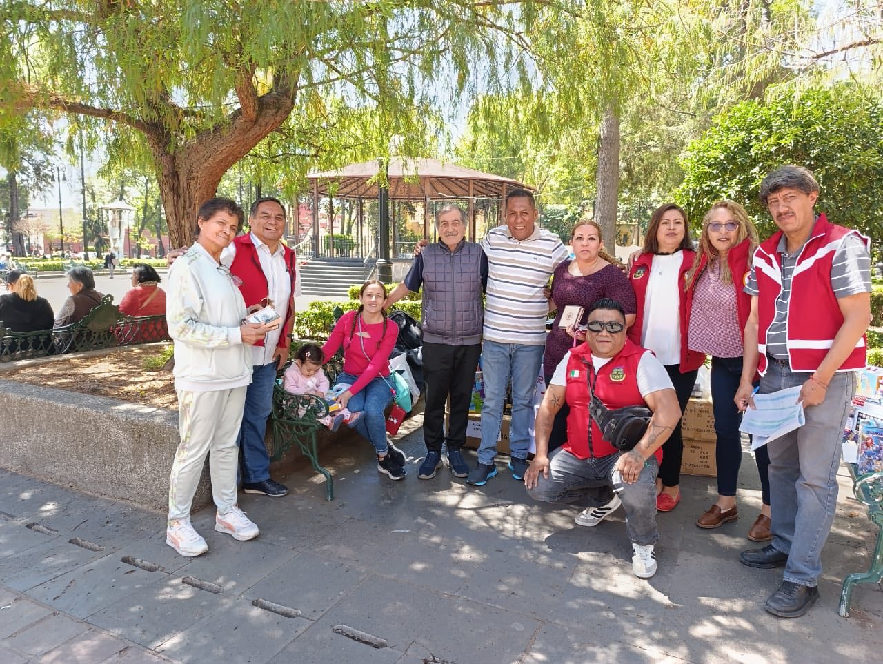 Éxito en la Entrega de Presentes para Familias en Benito Juárez por Parte del SUTGCDMX