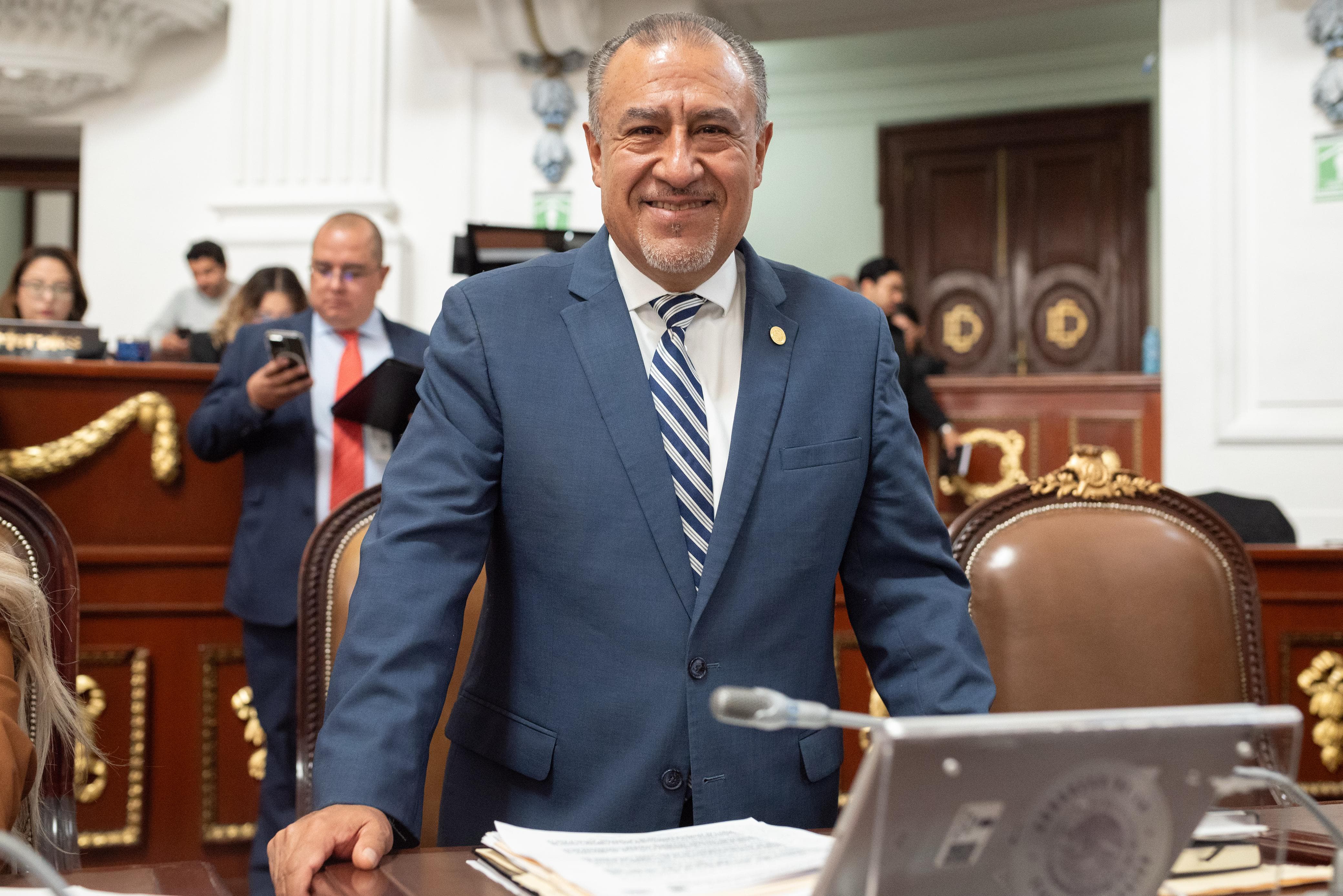 Exhorta Pablo Trejo a fortalecer acciones contra la infestación de muérdago en el arbolado urbano de la CDMX