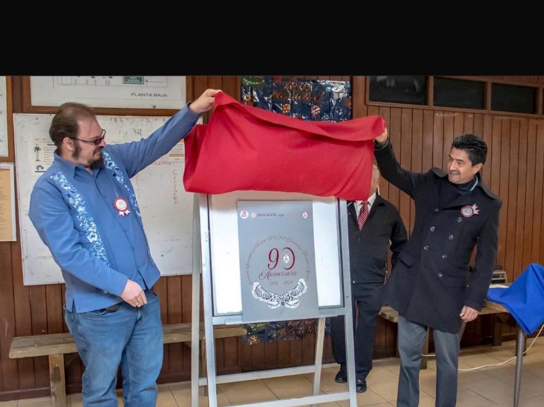 Encabezó el Maestro Ernesto Scheinvar Gottdiener la ceremonia por el 90 aniversario de la Escuela Secundaria No. 7 “José Guadalupe Posada Aguilar” en Venustiano Carranza