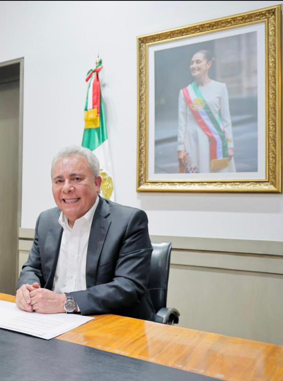 Desde la Casa de Cultura de la Federación de Sindicatos de Trabajadores al Servicio del Estado (FSTSE), el dirigente nacional, Marco Antonio García Ayala, sostuvo un encuentro estratégico con la vicepresidenta de la organización, Norma Liliana Rodríguez Argüelles, para delinear una ruta de negociación salarial que fortalezca el bienestar de las y los trabajadores al servicio del Estado