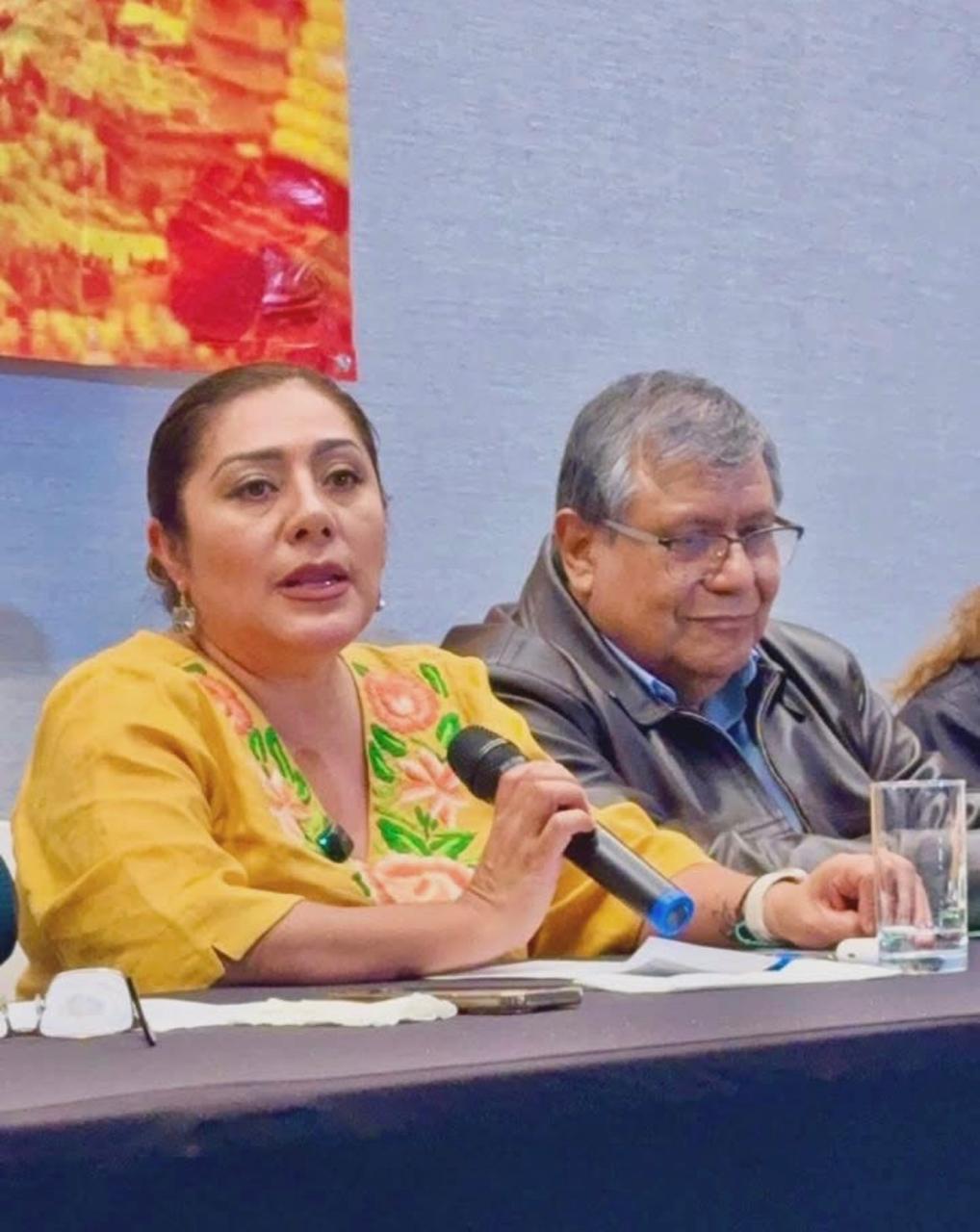 Durante los foros del Plan General de Desarrollo en la Central de Abasto, la Diputada Xóchitl Bravo Espinosa subraya que la planeación de la Ciudad de México para los próximos 20 años debe construirse escuchando a quienes generan trabajo, historia y comunidad