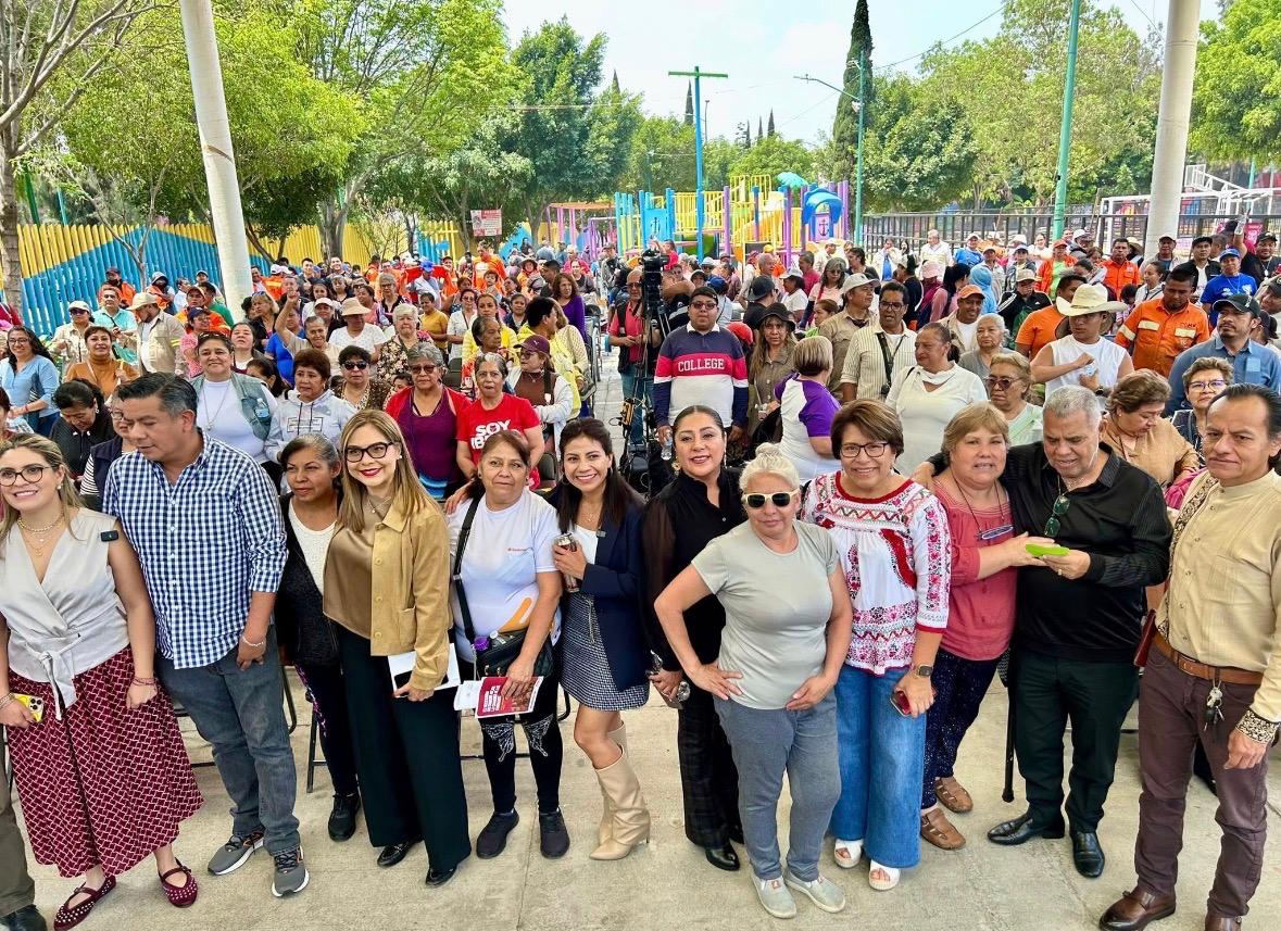 La Diputada Xóchitl Bravo Espinosa vive jornada cercana y profundamente humana en Iztapalapa al escuchar a quienes sostienen el cuidado y la ciudad día con día