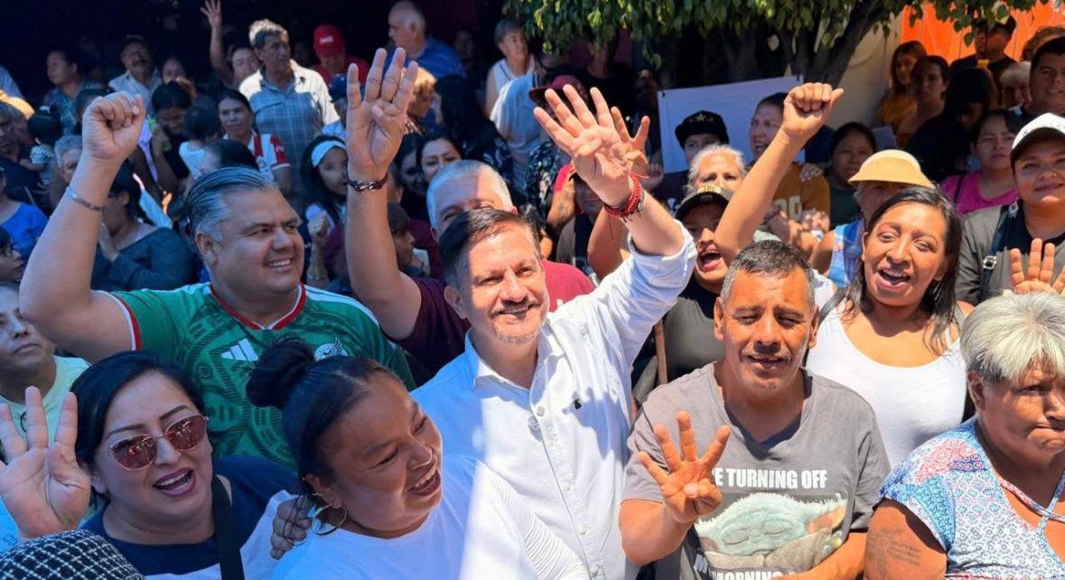 Entre recuerdos, afectos y el firme compromiso de no olvidar el origen, el Diputado Federal por Querétaro, Doctor Luis Humberto Fernández Fuentes, encabezó una entrañable asamblea informativa en la colonia Lindavista, en el Distrito 1 de Querétaro, donde la cercanía con la gente se convirtió en el eje de un encuentro profundamente humano