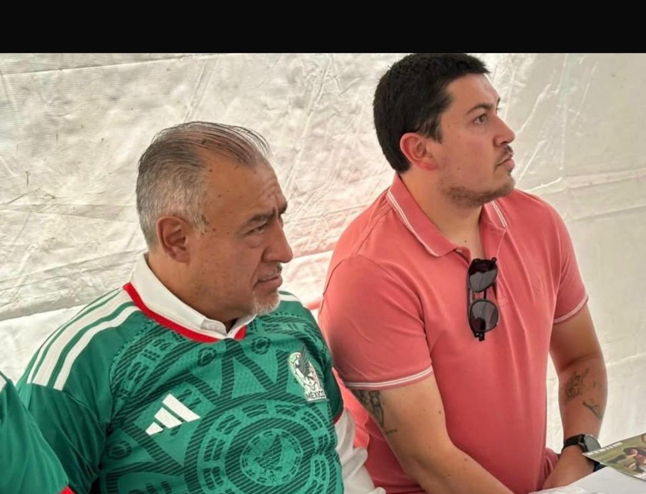 En la colonia Aquiles Serdán, en la Alcaldía Venustiano Carranza, el Diputado Pablo Trejo Pérez, Presidente de la Comisión de Hacienda del Congreso de la Ciudad de México, vivió una jornada profundamente emotiva y llena de significado, al participar en la inauguración de un mural dedicado al fútbol y a sus más grandes figuras