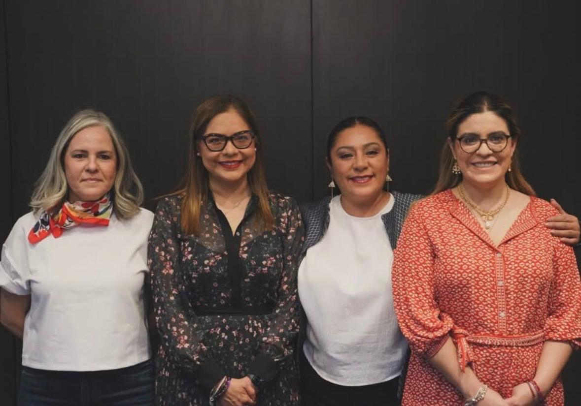 En un espacio de reflexión profunda y compromiso social, la Diputada Xóchitl Bravo Espinosa, Coordinadora Parlamentaria de MORENA en el Congreso de la Ciudad de México, participó en una reunión y entrevista en las instalaciones del Grupo Editorial Expansión, donde se llevó a cabo un encuentro dedicado al Sistema de Cuidados de la Ciudad de México