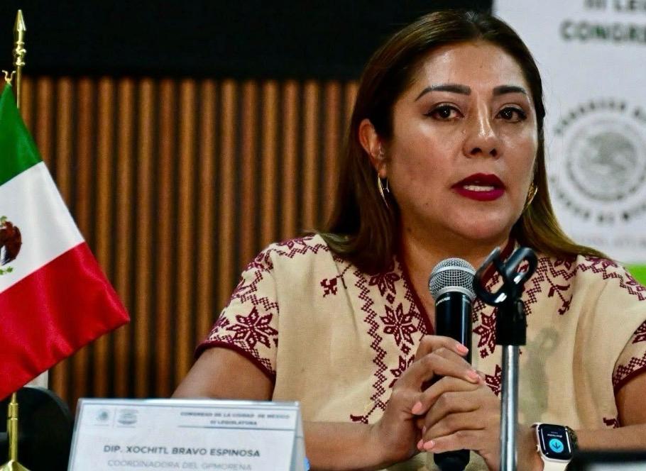 Desde el Congreso de la Ciudad de México, la Coordinadora Parlamentaria de MORENA, la Diputada Xóchitl Bravo Espinosa, lanzó un posicionamiento firme y sin matices en respaldo a la iniciativa de “Rentas Justas” impulsada por la Jefa de Gobierno, la Maestra Clara Brugada Molina, al advertir que se pondrá un alto definitivo a los abusos en el mercado de la vivienda