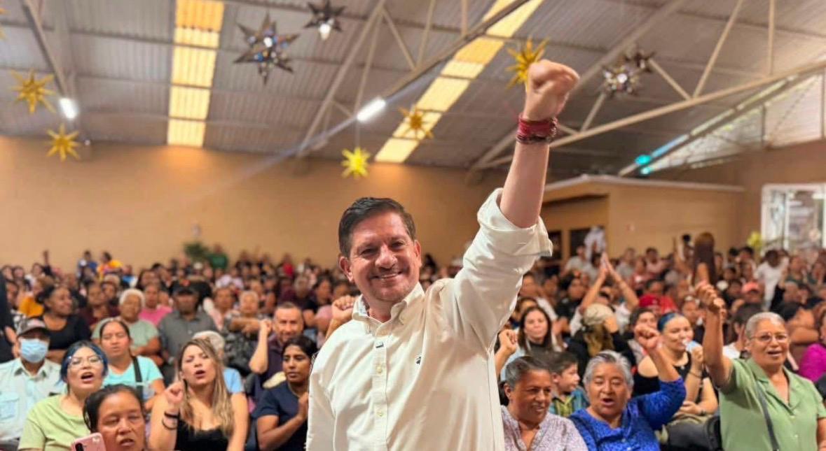El Diputado Federal por Querétaro, Doctor Luis Humberto Fernández Fuentes, afirma que ninguna encuesta sustituye la voz del pueblo y sostiene que el verdadero respaldo se construye caminando las comunidades; “¿Y si sí?”