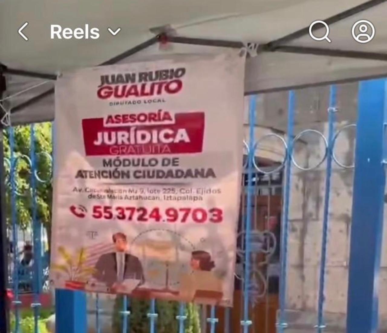EL DIPUTADO MAESTRO JUAN ESTUARDO RUBIO GUALITO ENTREGA PAQUETE ESCOLAR A LA SEÑORA ELISA Y REFUERZA EL APOYO A LAS FAMILIAS DE IZTAPALAPA
