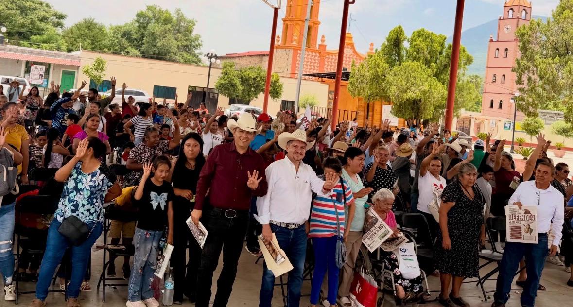 LUIS HUMBERTO FERNÁNDEZ FUENTES VISITA LA SIERRA DE QUERÉTARO Y DIALOGA CON 300 HABITANTES: “LA SIERRA MERECE VIVIR EL SUEÑO DE QUERÉTARO”