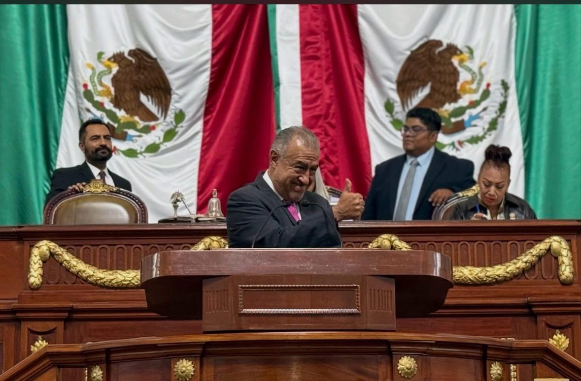 PABLO TREJO PÉREZ VA POR REGLAS CLARAS EN LAS ESCUELAS: PROPONE REGULAR CELULARES, REDES SOCIALES E INTELIGENCIA ARTIFICIAL EN LAS AULAS