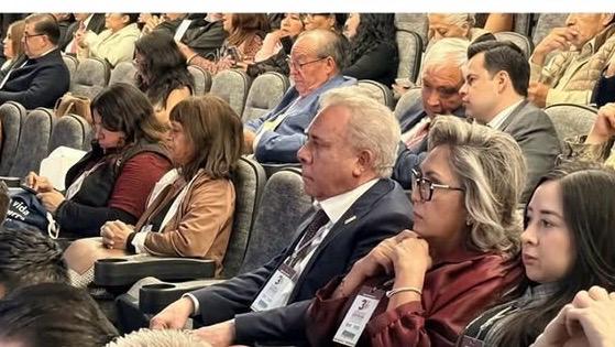 EN UN ACTO DE PODER REPUBLICANO Y DE JUSTICIA LABORAL, EL LIC. MARCO ANTONIO GARCÍA AYALA, DIRIGENTE NACIONAL DE LA FSTSE, ACUDE COMO INVITADO DE HONOR AL 3ER INFORME DE LA GOBERNADORA DELFINA GÓMEZ ÁLVAREZ: SELLA COMPROMISO HISTÓRICO DE RESPETO IRRESTRICTO A LOS DERECHOS LABORALES Y DERECHOS HUMANOS DE LOS TRABAJADORES
